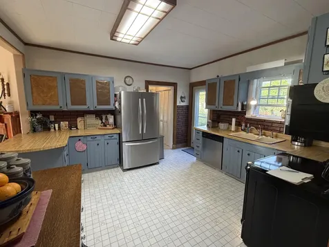 137 Maine Avenue Millinocket ME 04462
