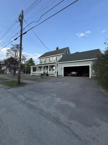 137 Maine Avenue Millinocket ME 04462