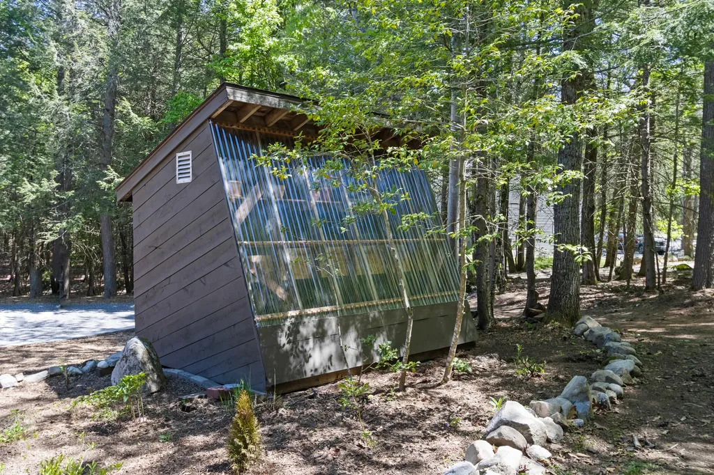 44 Johnson Road Windham ME 04062
