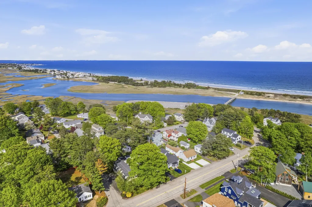 16 Tern Street Ogunquit ME 03907