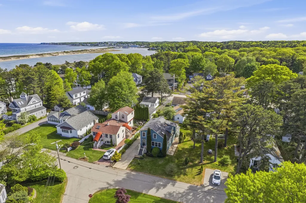 16 Tern Street Ogunquit ME 03907