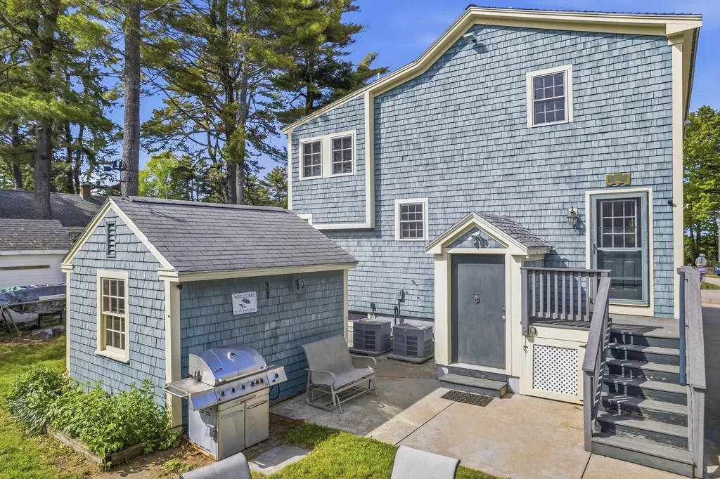 16 Tern Street Ogunquit ME 03907