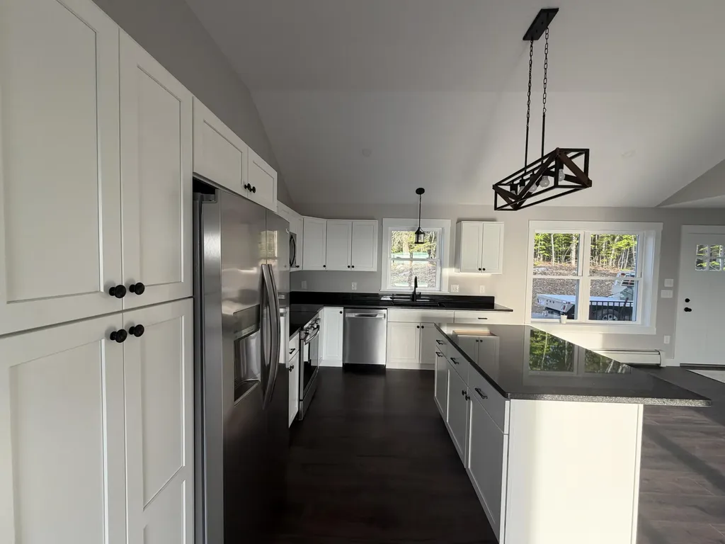 33 Overlook Way W Naples ME 04055