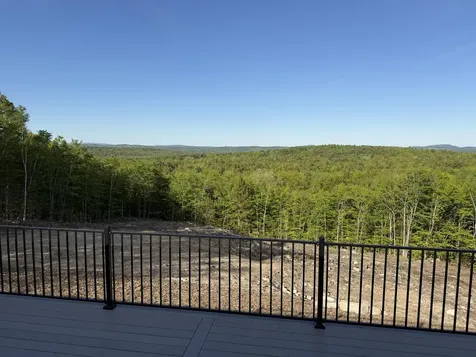 33 Overlook Way W Naples ME 04055