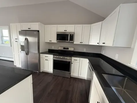 33 Overlook Way W Naples ME 04055