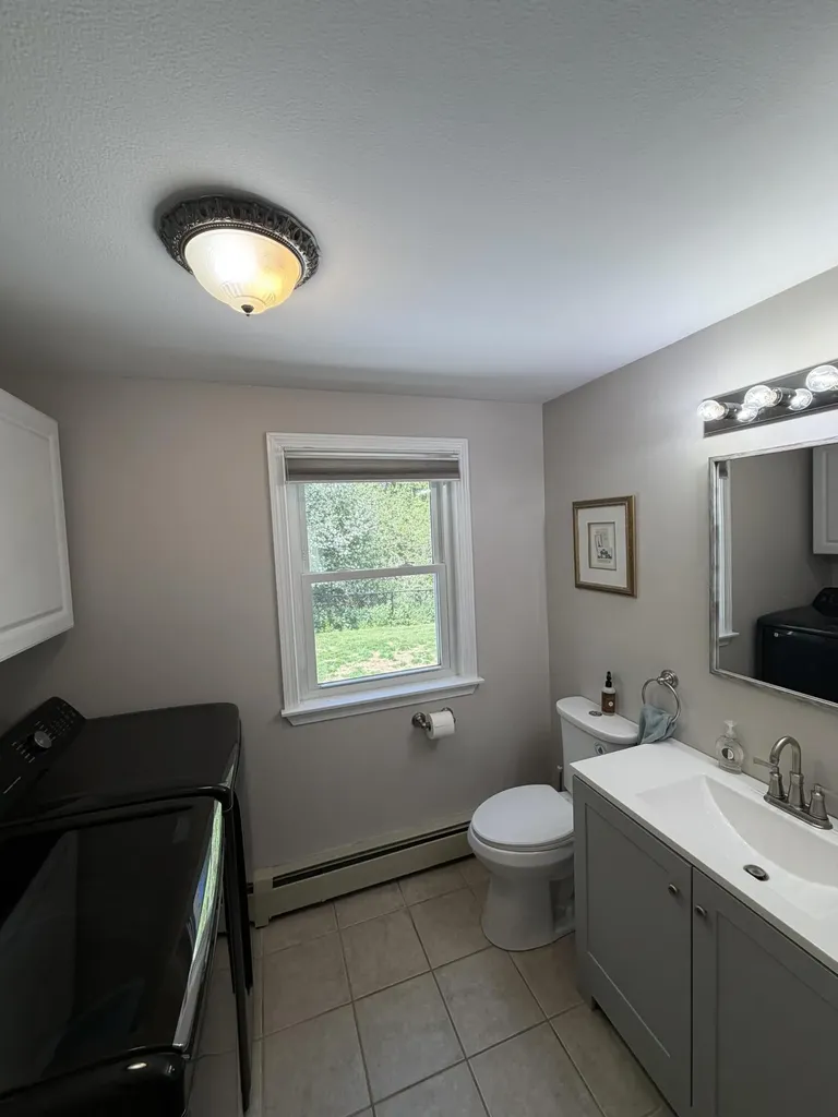 10 Constitution Avenue Hampden ME 04444