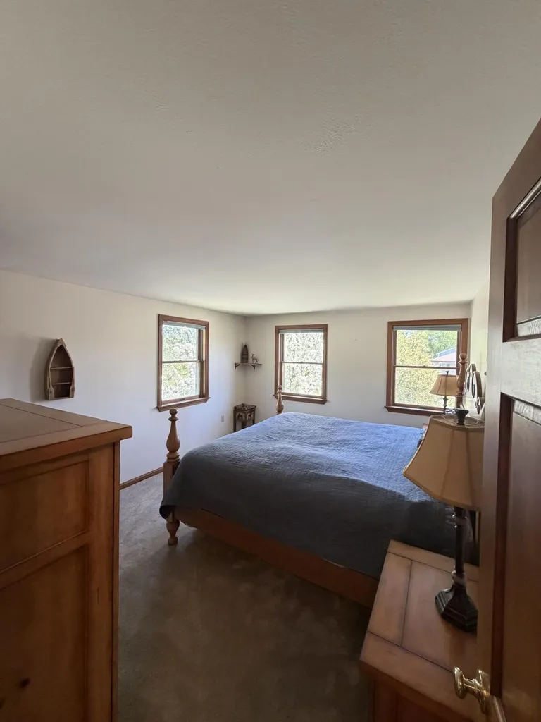 10 Constitution Avenue Hampden ME 04444