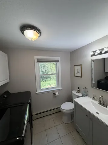 10 Constitution Avenue Hampden ME 04444
