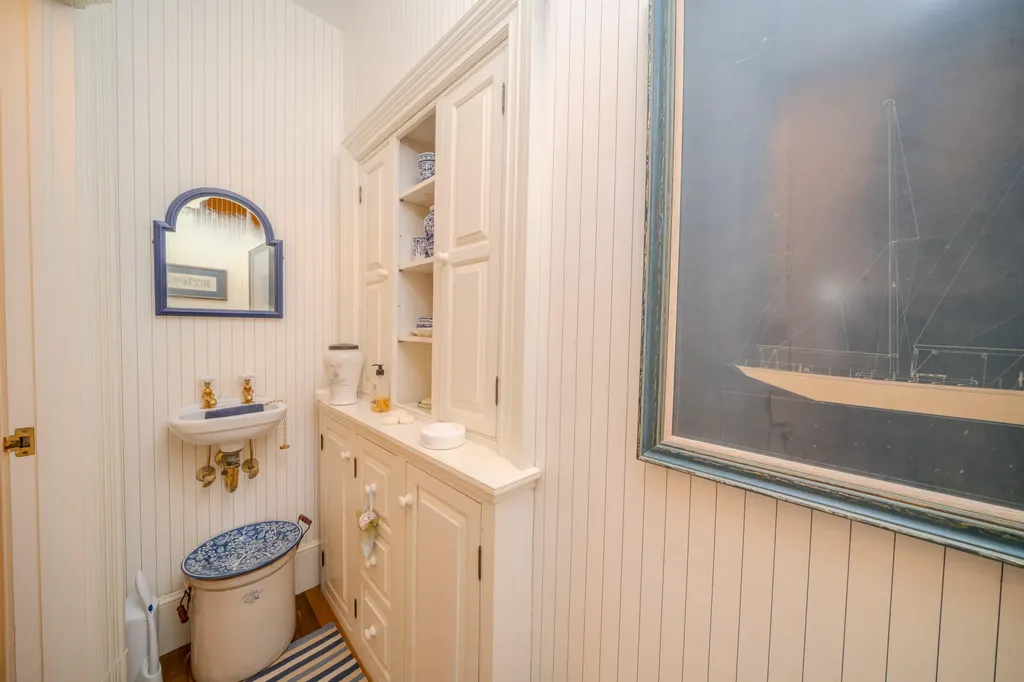 48 Old Searsport Avenue Belfast ME 04915