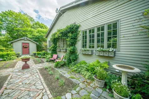 48 Old Searsport Avenue Belfast ME 04915
