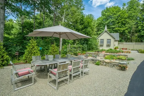 48 Old Searsport Avenue Belfast ME 04915