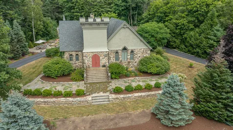 48 Old Searsport Avenue Belfast ME 04915