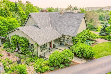 48 Old Searsport Avenue Belfast ME 04915