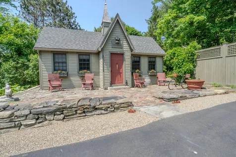 48 Old Searsport Avenue Belfast ME 04915