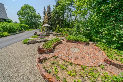 48 Old Searsport Avenue Belfast ME 04915