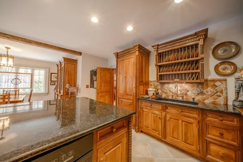 48 Old Searsport Avenue Belfast ME 04915