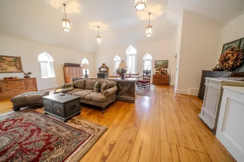 48 Old Searsport Avenue Belfast ME 04915
