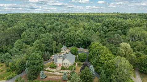 48 Old Searsport Avenue Belfast ME 04915