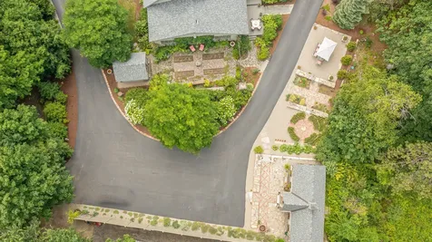 48 Old Searsport Avenue Belfast ME 04915