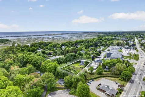 32 Harbor Road Wells ME 04090