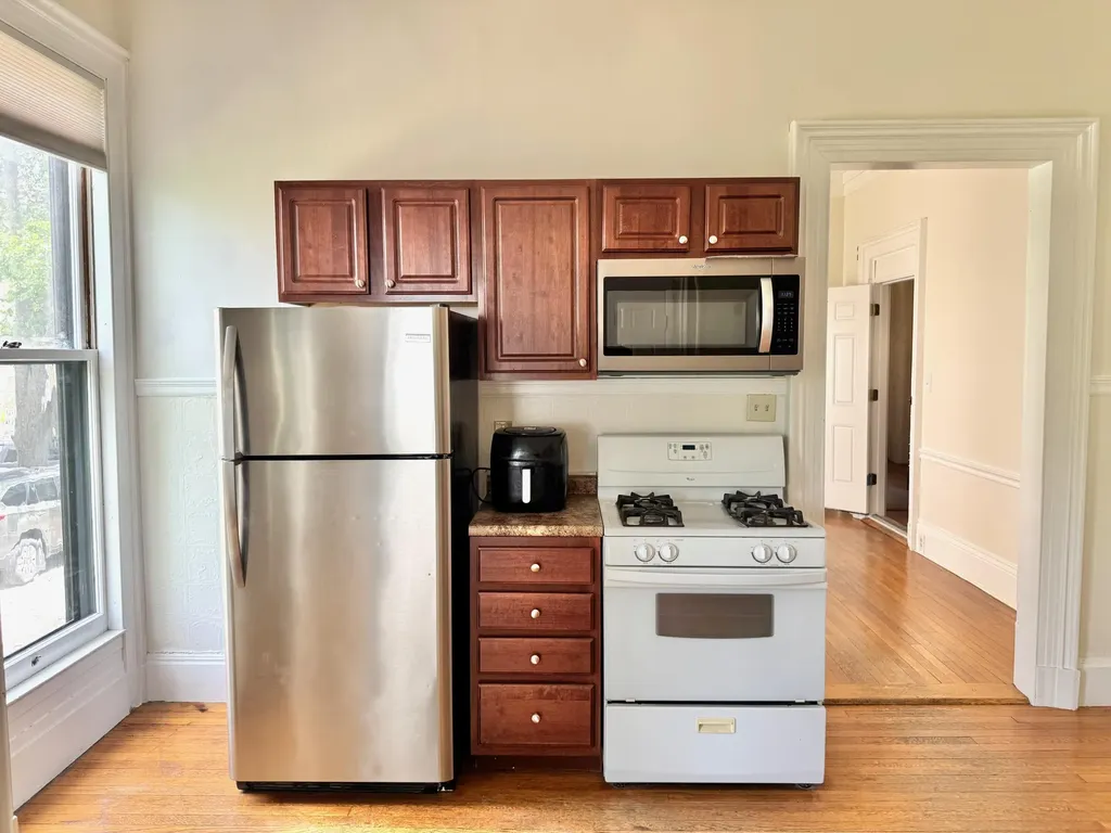 52 Carleton Street Portland ME 04102