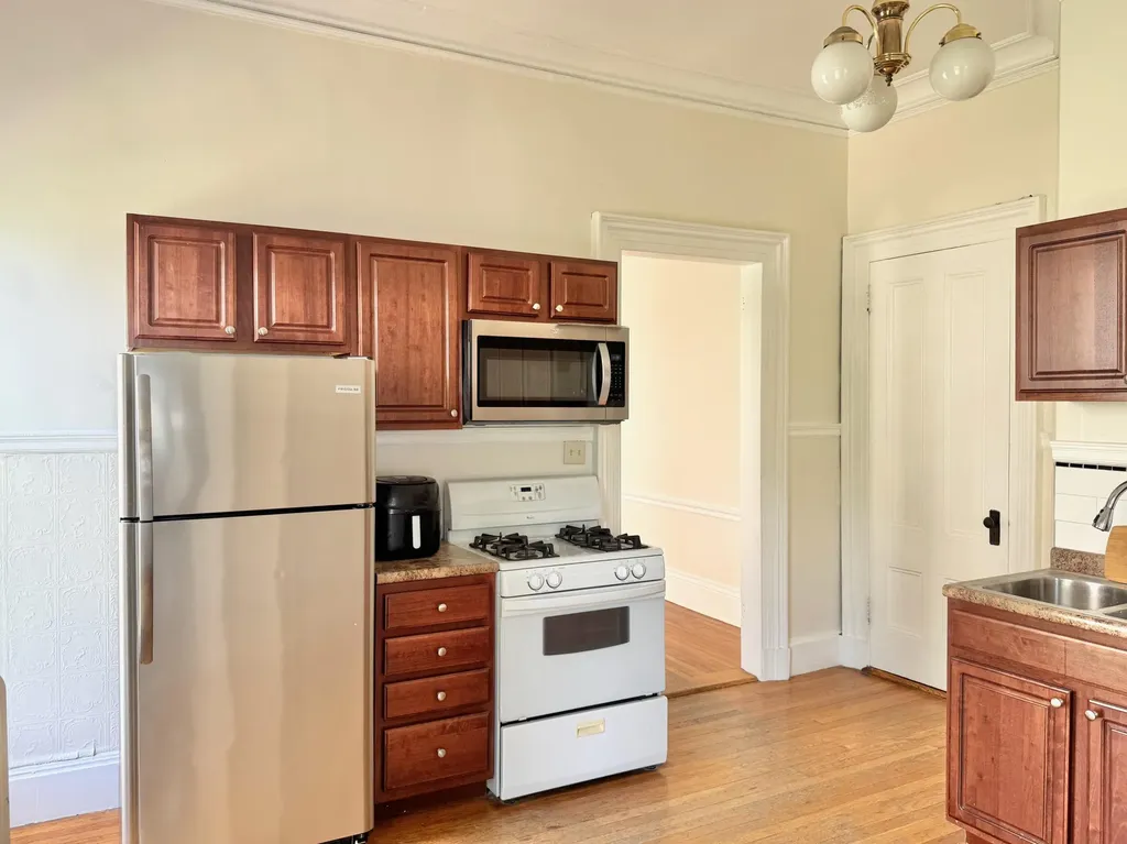 52 Carleton Street Portland ME 04102
