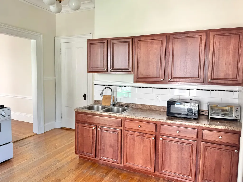 52 Carleton Street Portland ME 04102