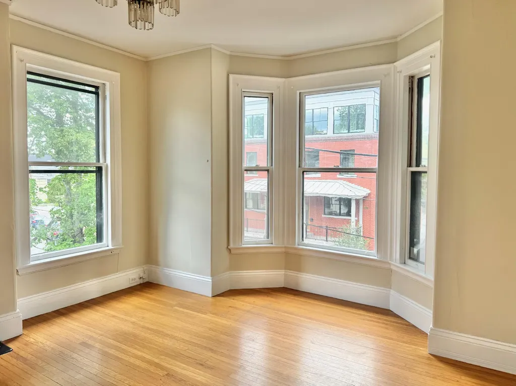52 Carleton Street Portland ME 04102