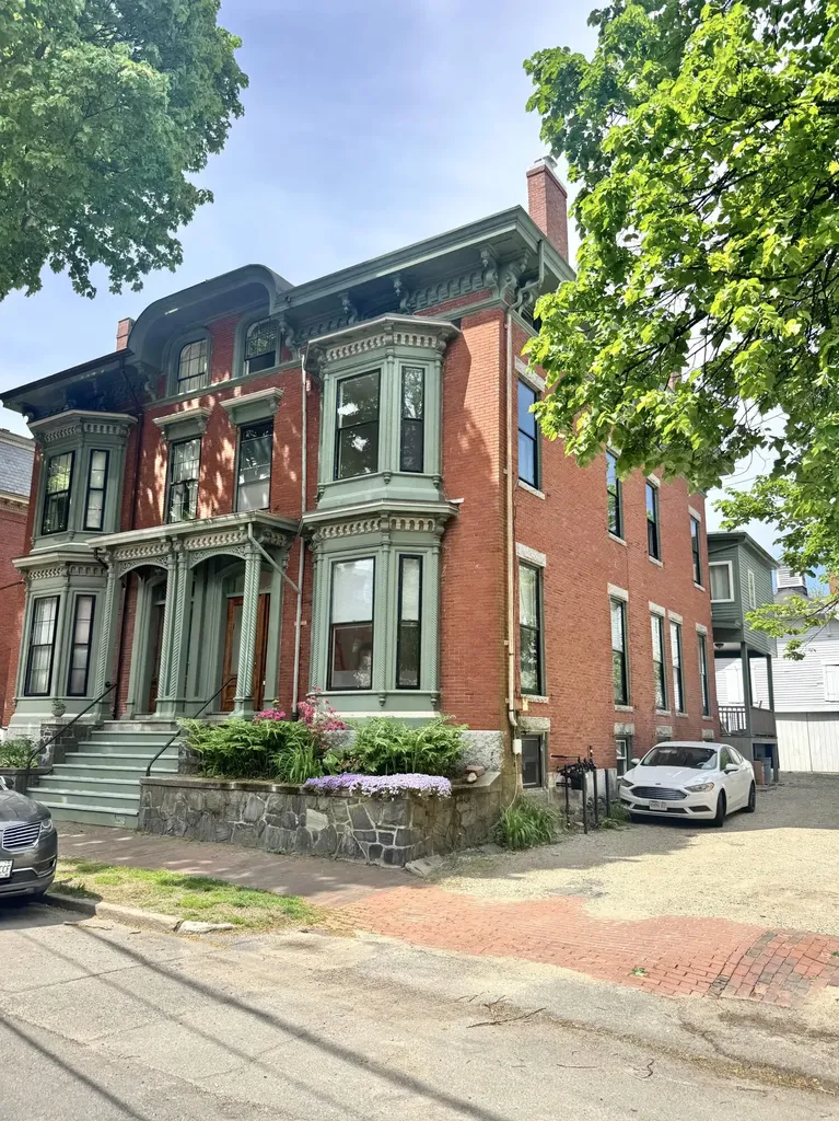 52 Carleton Street Portland ME 04102