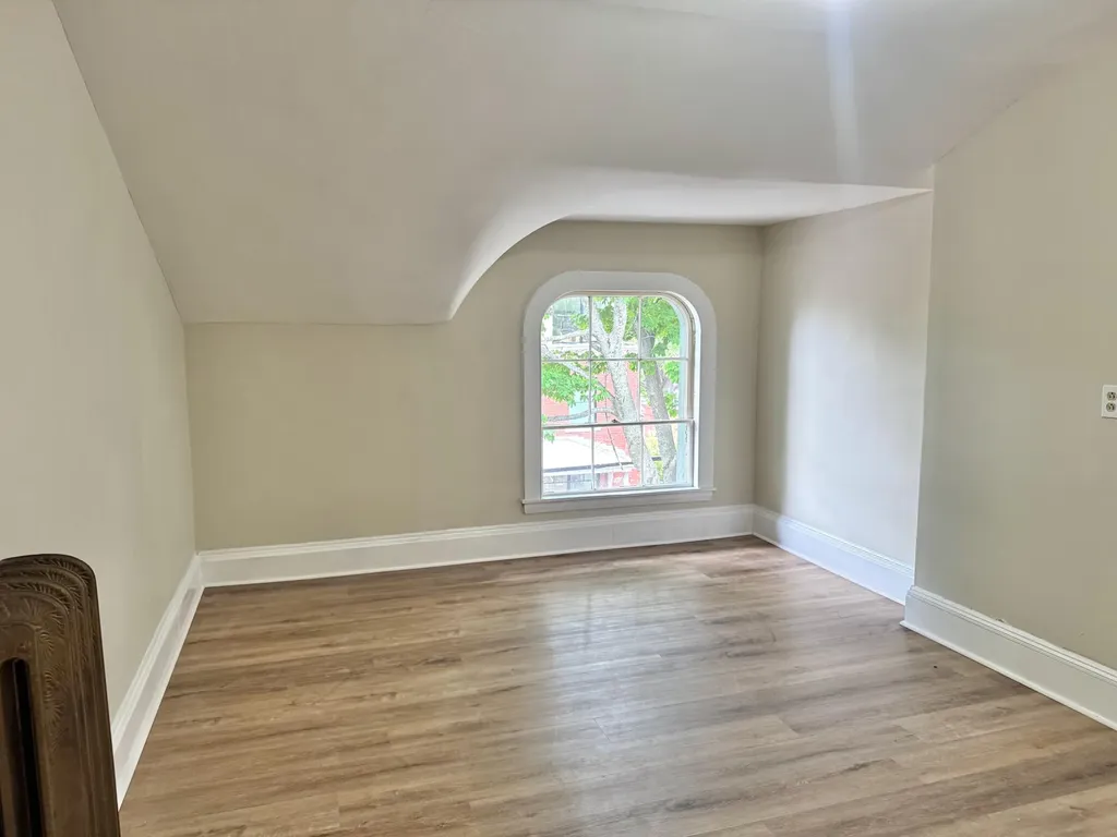 52 Carleton Street Portland ME 04102