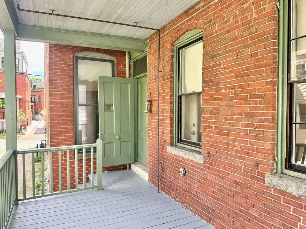 52 Carleton Street Portland ME 04102