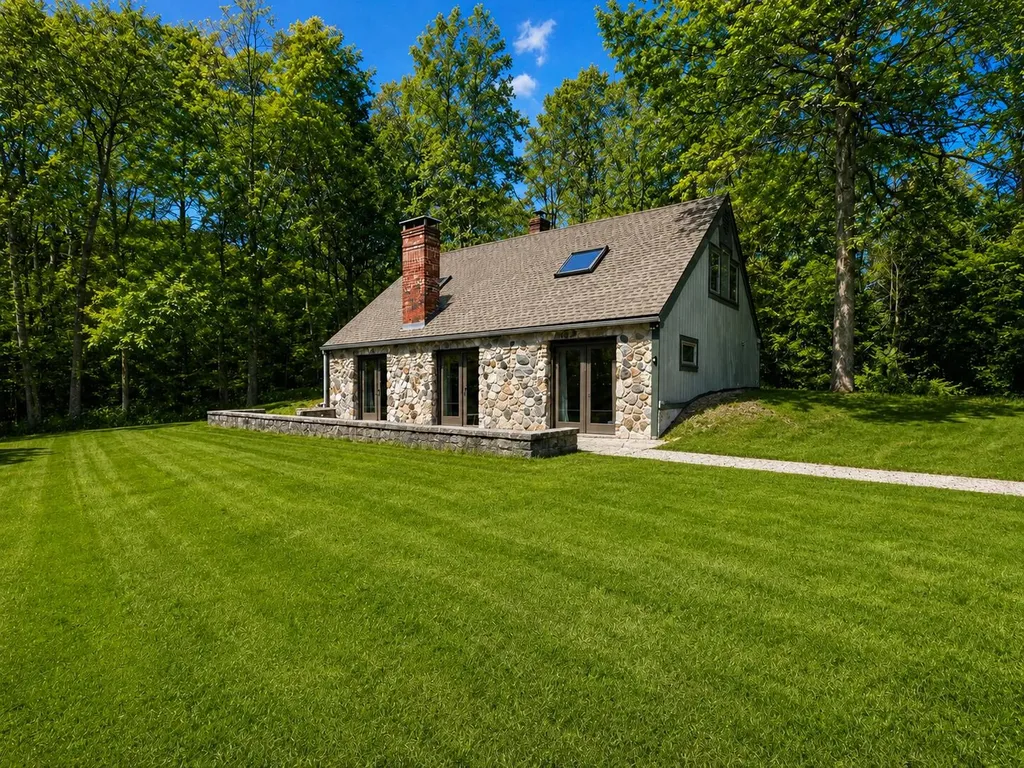 352 Harriman Point Road Brooklin ME 04616