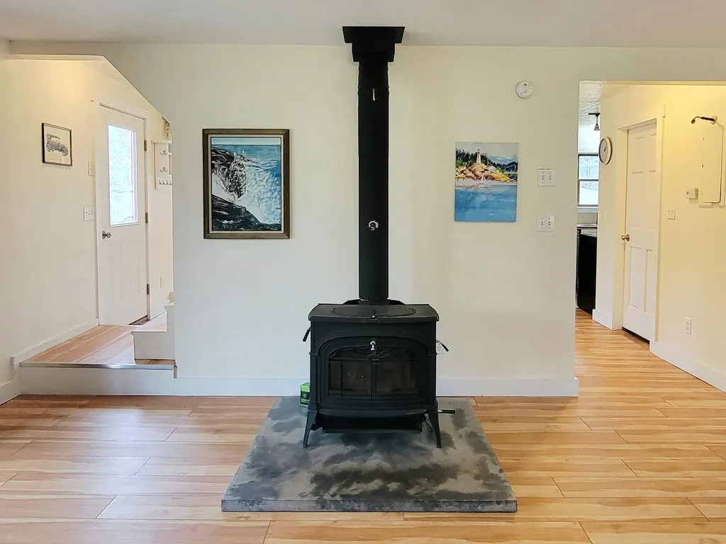 6 Skyscraper Hill Road Brooks ME 04921