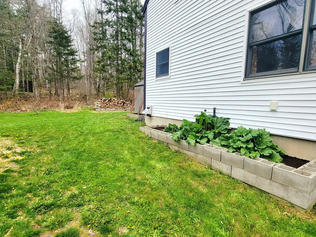 6 Skyscraper Hill Road Brooks ME 04921
