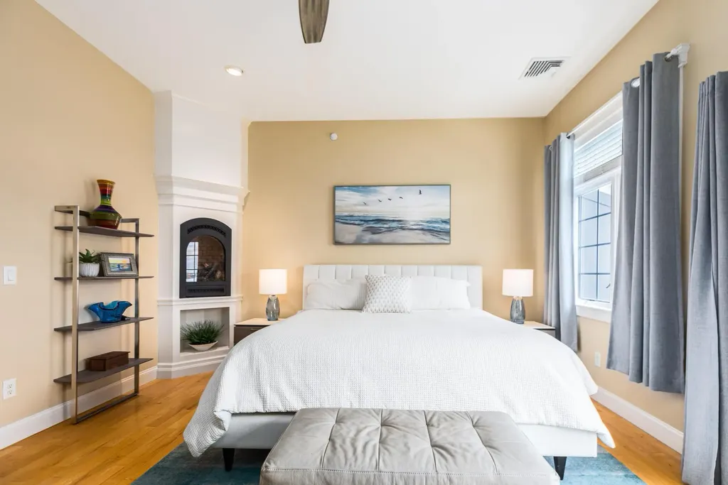 19 Bridge Street Kittery ME 03904