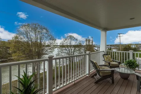 19 Bridge Street Kittery ME 03904