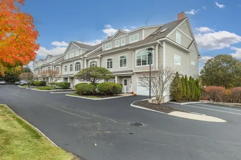 19 Bridge Street Kittery ME 03904