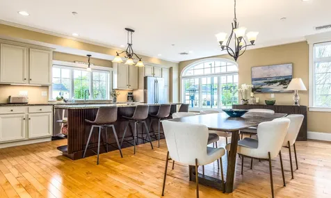 19 Bridge Street Kittery ME 03904