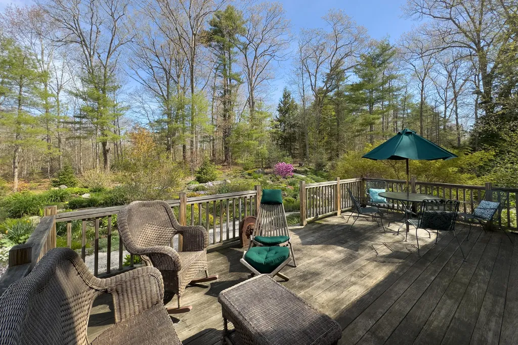 21 Nobleboro Woods Road Nobleboro ME 04555