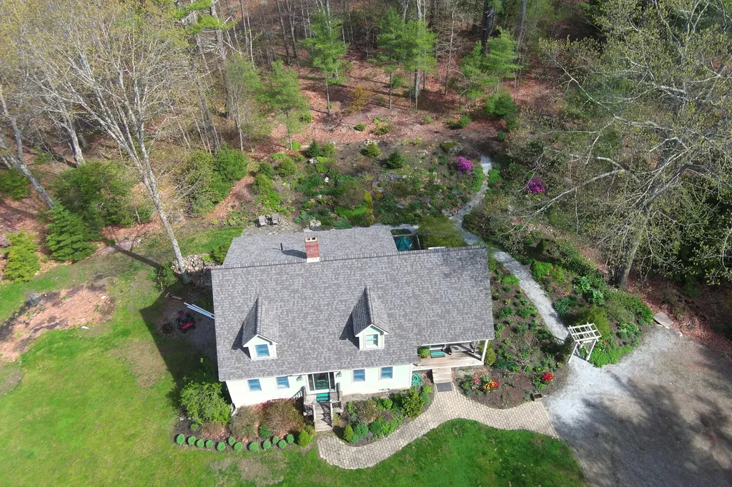 21 Nobleboro Woods Road Nobleboro ME 04555