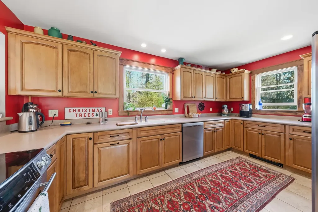 21 Nobleboro Woods Road Nobleboro ME 04555