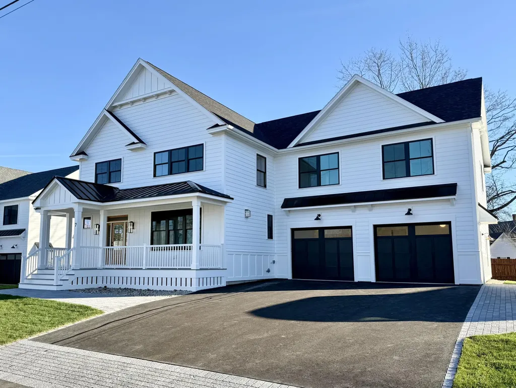 7 Christensen Lane Kennebunk ME 04043
