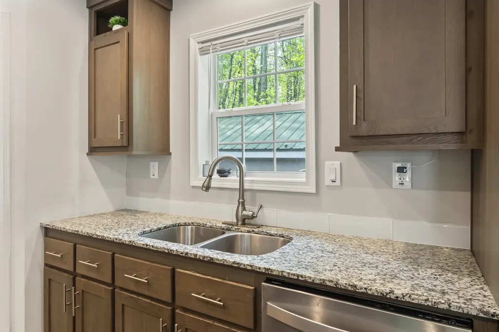 2196 Sanford Road Wells ME 04090
