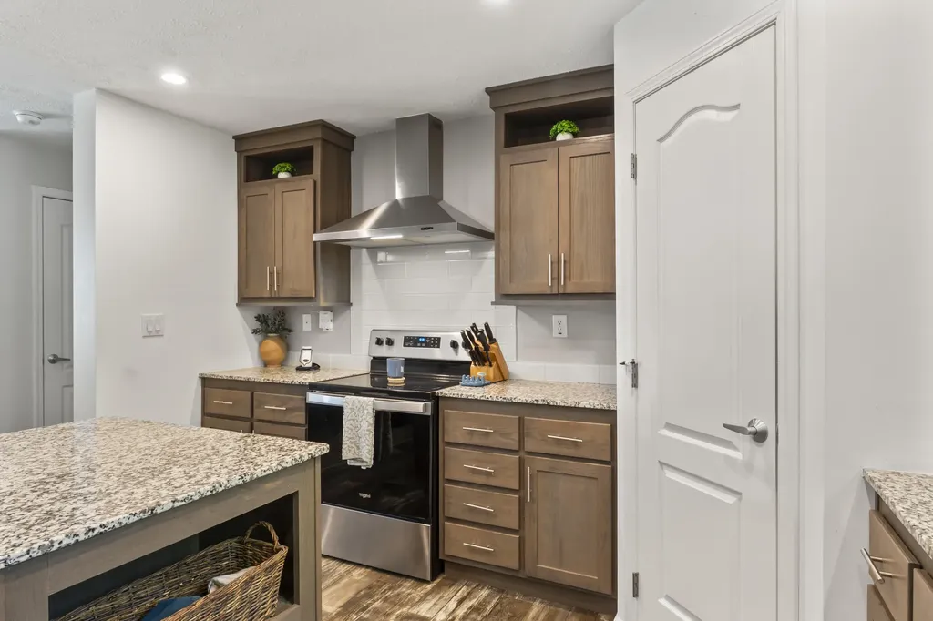 2196 Sanford Road Wells ME 04090