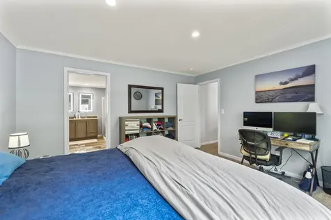 2196 Sanford Road Wells ME 04090