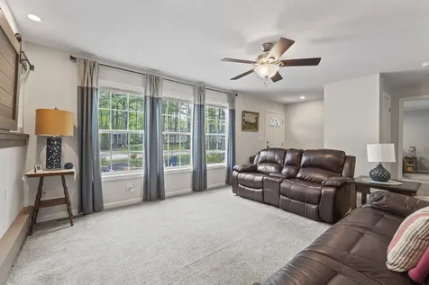 2196 Sanford Road Wells ME 04090