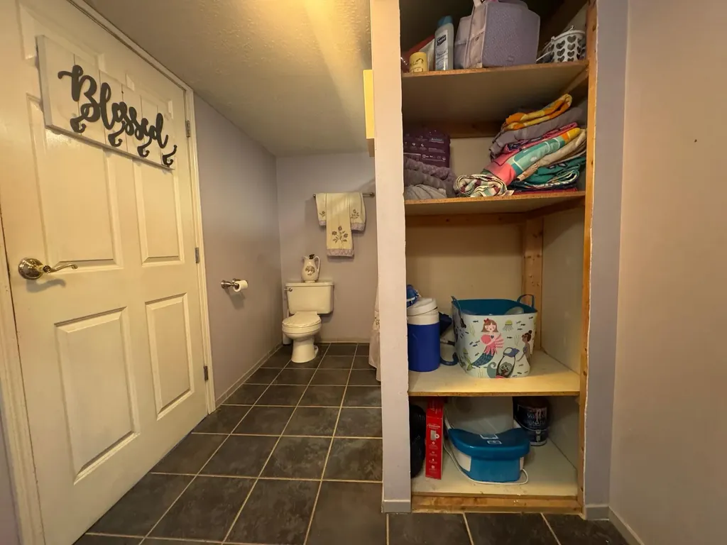 37 Clarks Lane West Gardiner ME 04345