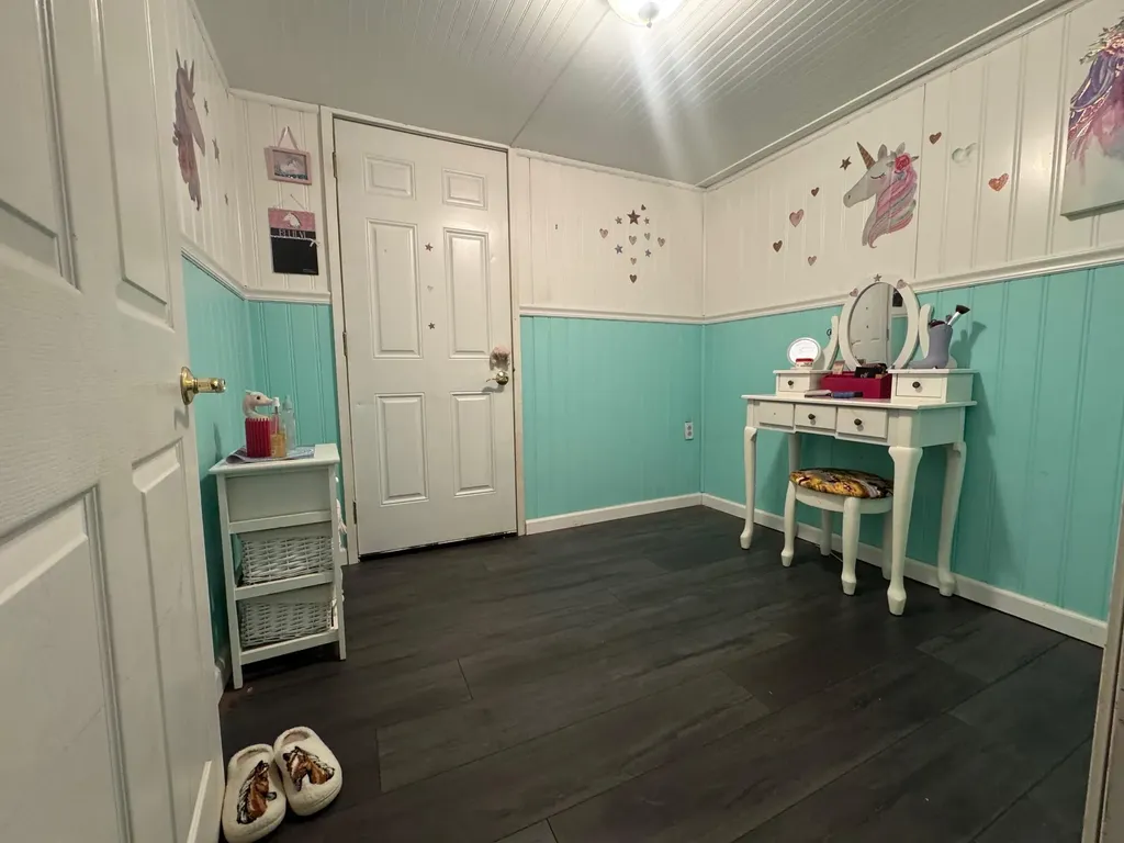 37 Clarks Lane West Gardiner ME 04345