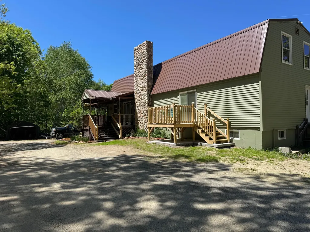 37 Clarks Lane West Gardiner ME 04345