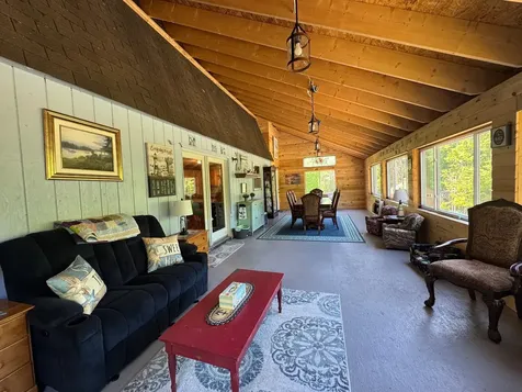 37 Clarks Lane West Gardiner ME 04345